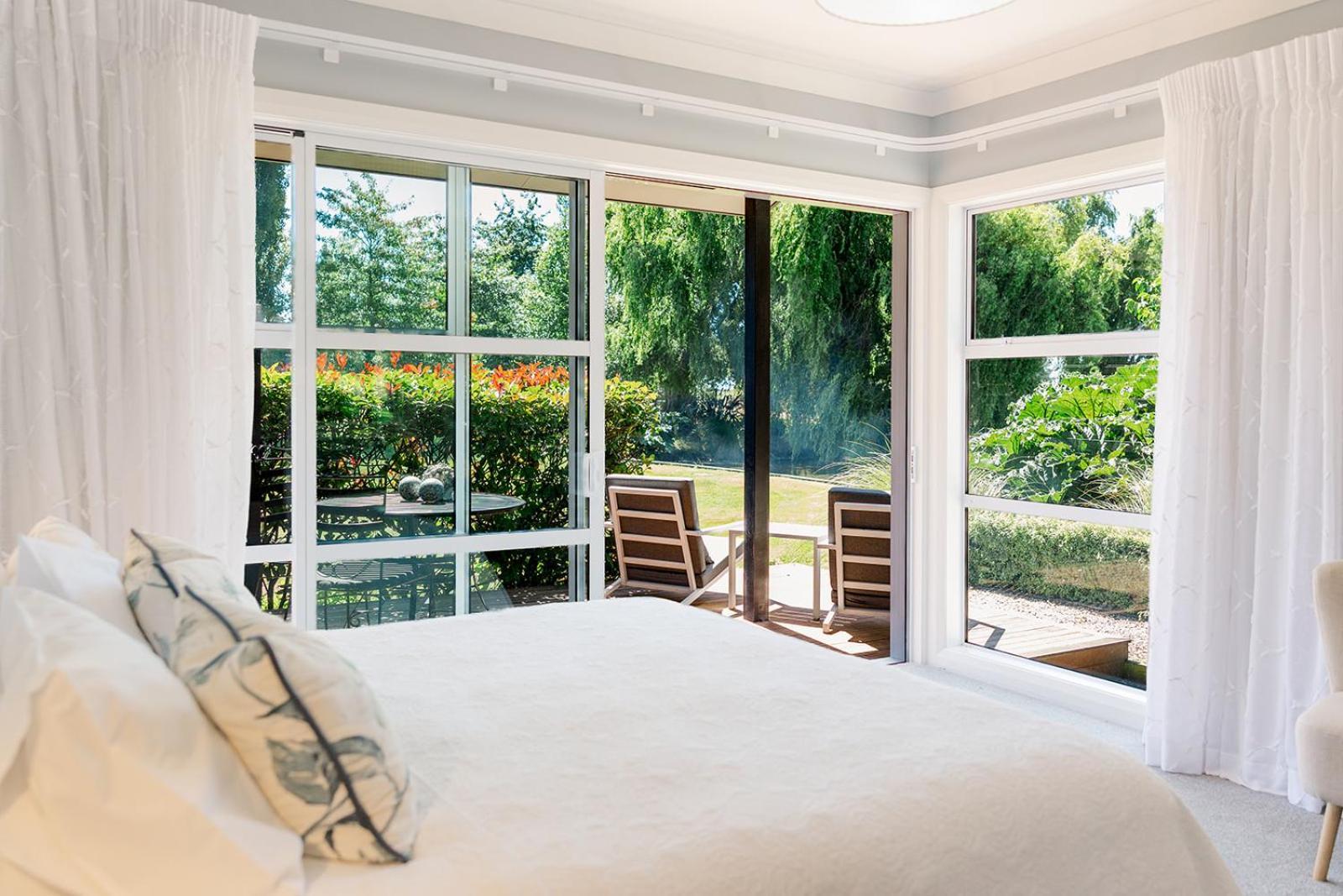 Revive On Oakview Boutique Beauty And Accommodation 애쉬버튼 외부 사진