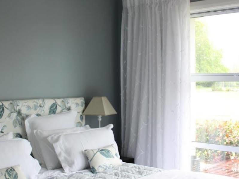 Revive On Oakview Boutique Beauty And Accommodation 애쉬버튼 외부 사진